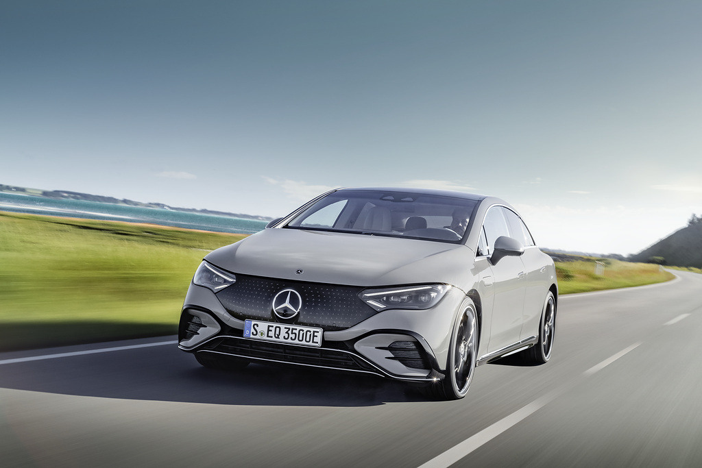 Mercedes EQE lifestyle