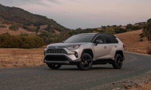 2021 Toyota Rav4 Hybrid Lifestyle Image