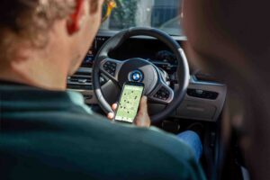 Solo 3 BMW i4 App IIIII 1