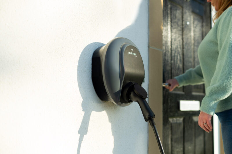 Solo 3 S Electric Vehicle Charger V9