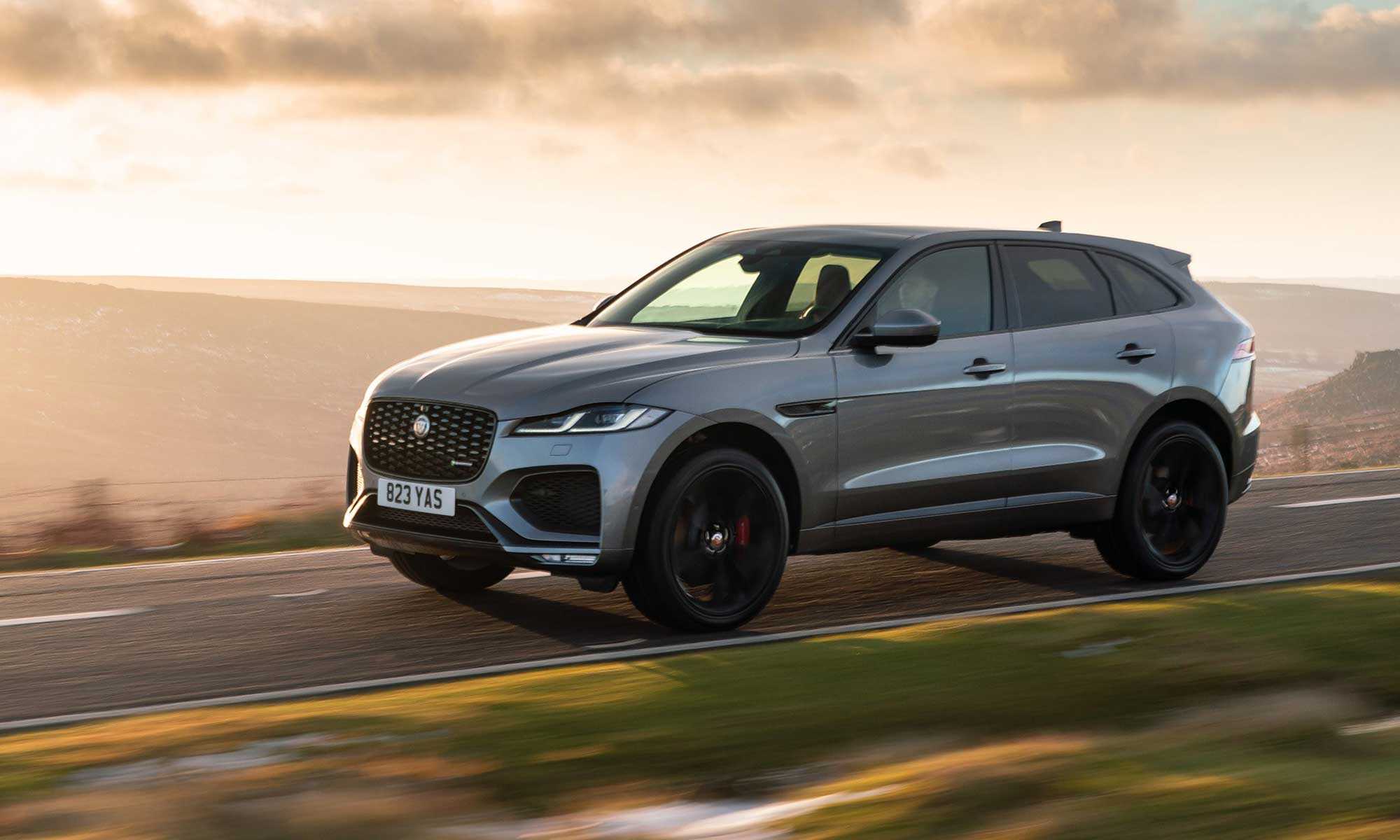 Jag f pace lifestyle image